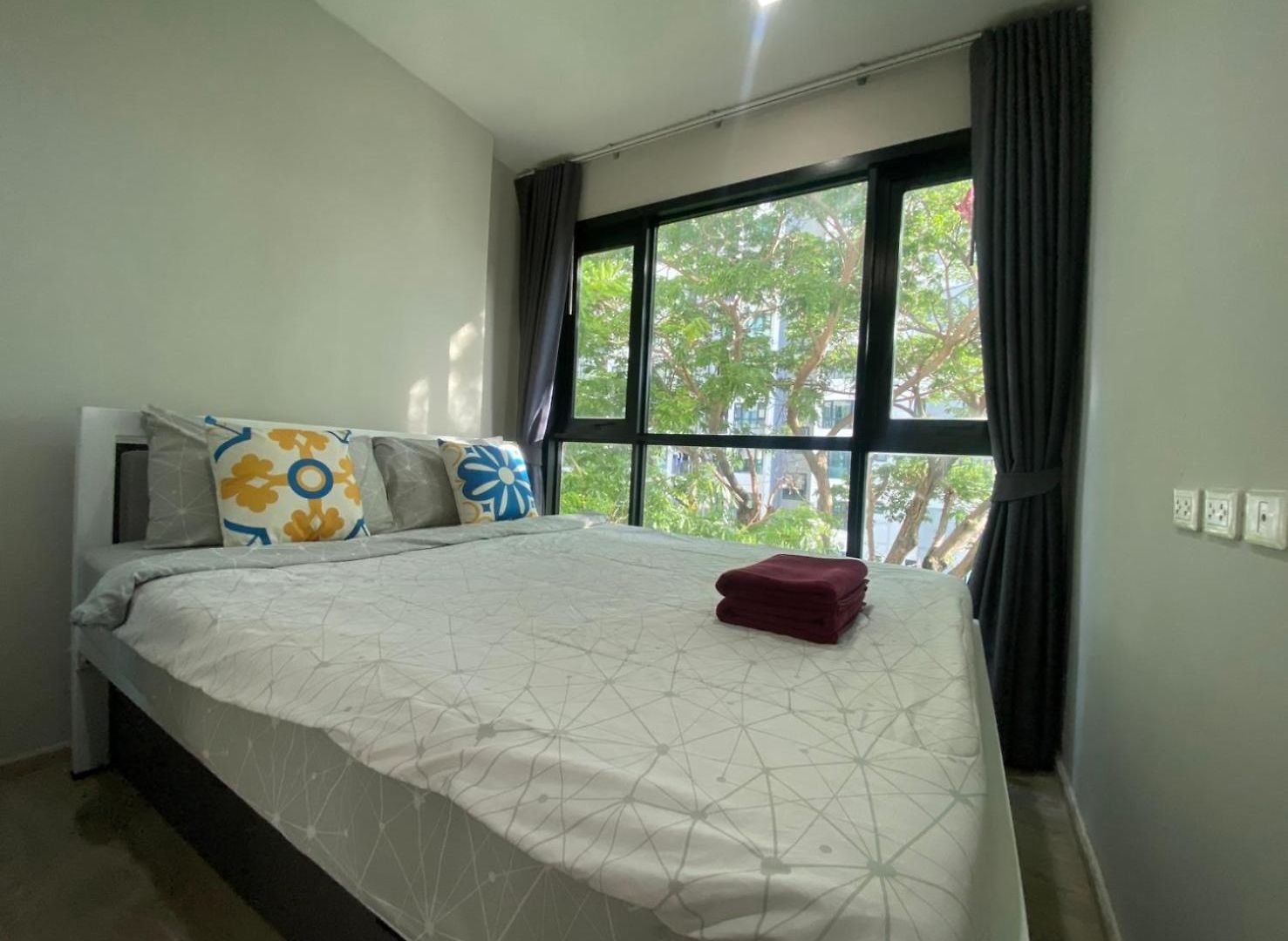 อพาร์ทเม้น 2 Bed Spacious Location In
