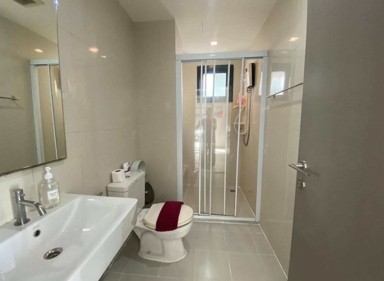 อพาร์ทเม้น 2 Bed Spacious Location In Pattaya
