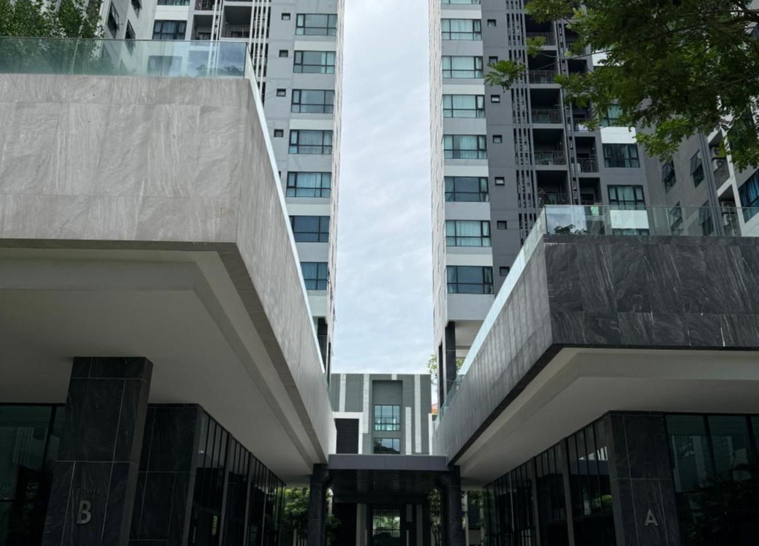芭提雅市中心the Base 高端公寓酒店 Apartment Pattaya