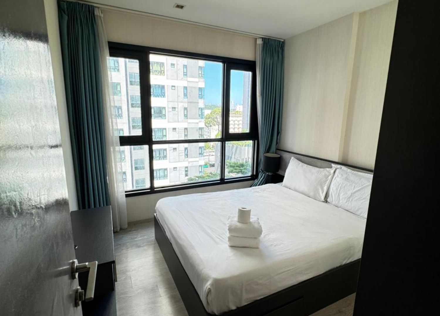 芭提雅市中心the Base 高端公寓酒店 Apartment *