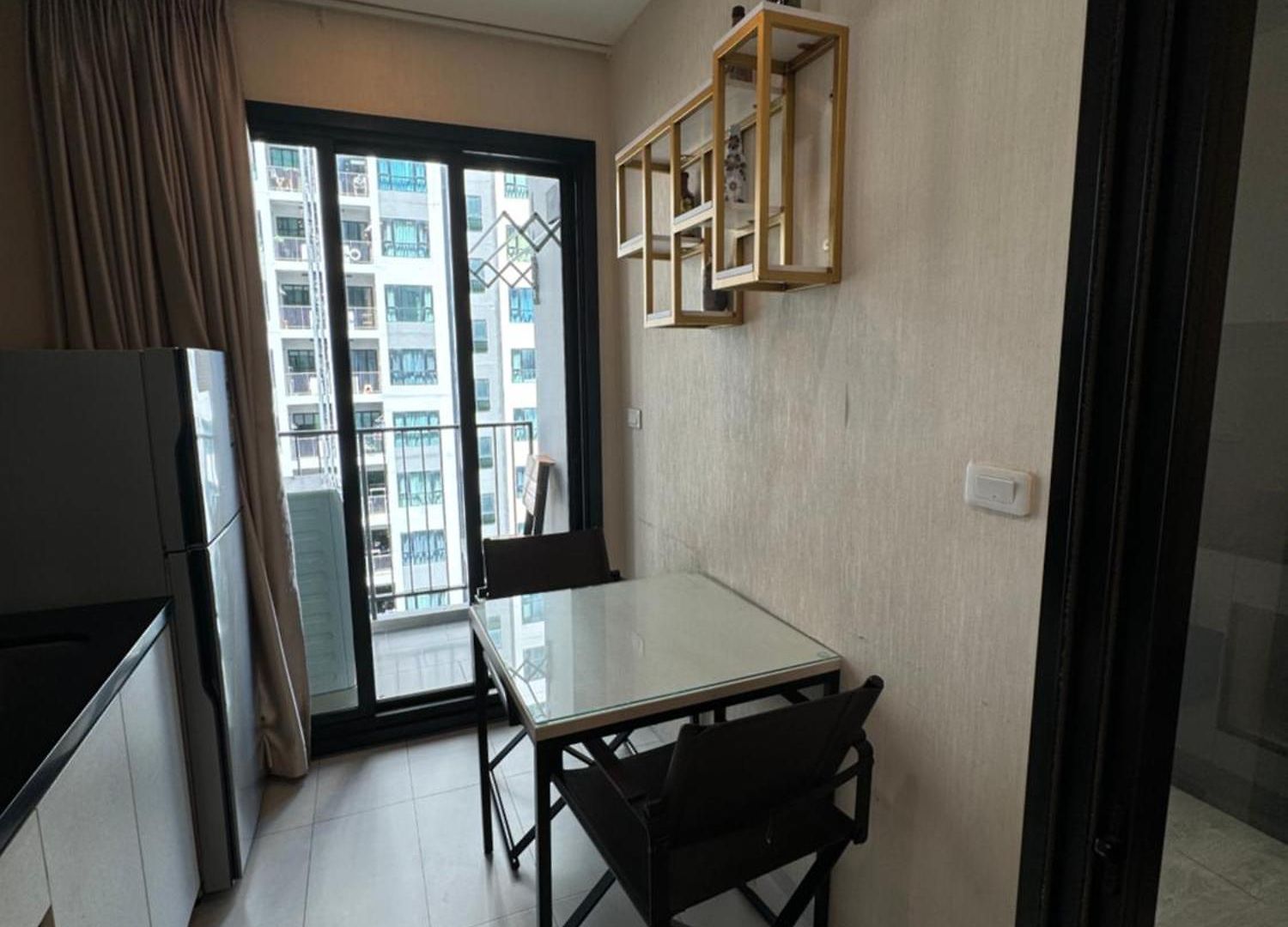 芭提雅市中心the Base 高端公寓酒店 Pattaya