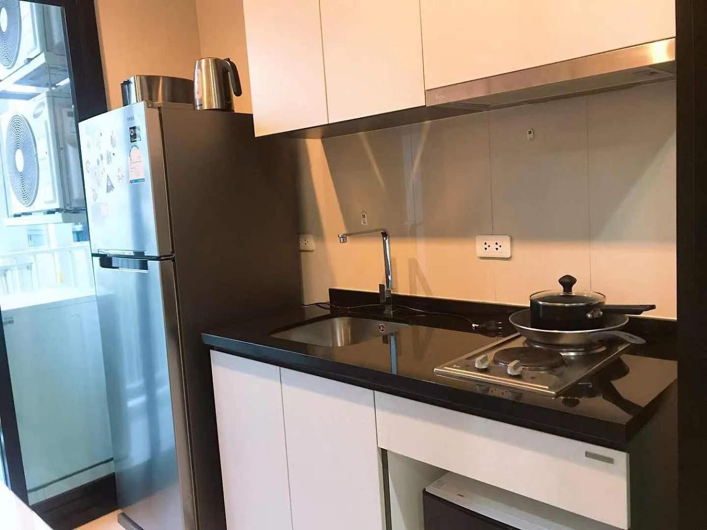 Apartment 芭提雅市中心the Base 高端公寓酒店 *