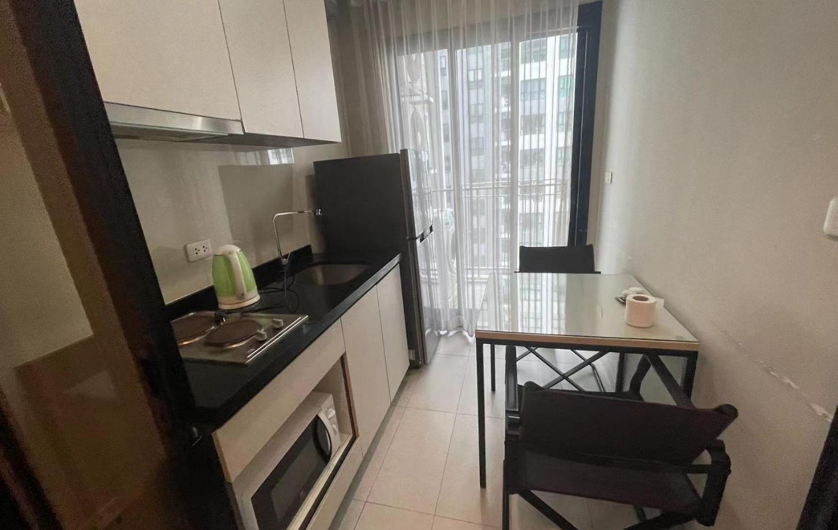 芭提雅市中心the Base 高端公寓酒店 Apartment