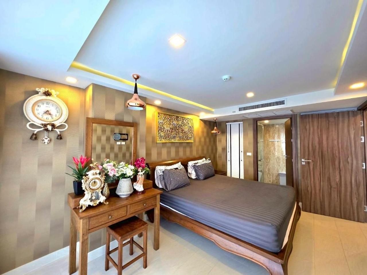 อพาร์ทเม้น Grand Avenue Middle Town Pattaya