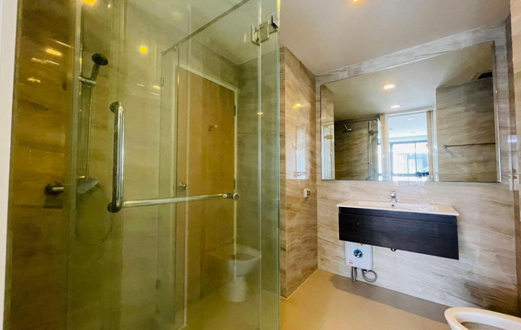 The Urban Attitude & One Bedroom *
