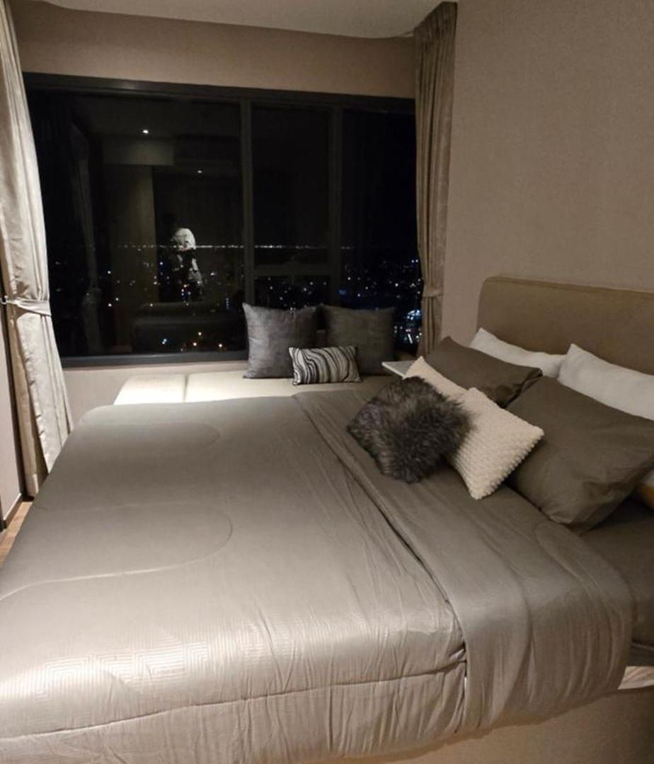 Once 25th Floor With Sea View