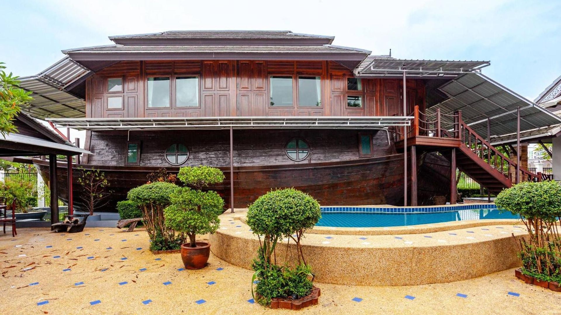 วิลล่า Luxury Iconic Royal Boat Pool North