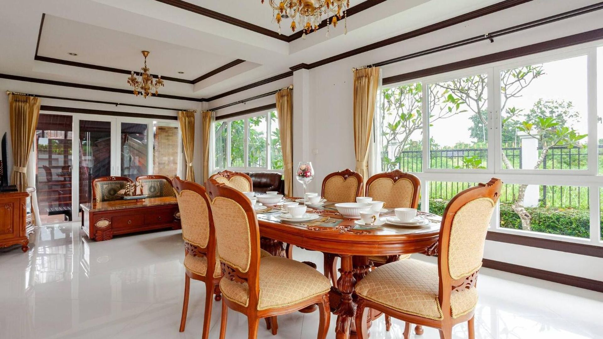 วิลล่า Luxury Iconic Royal Boat Pool North