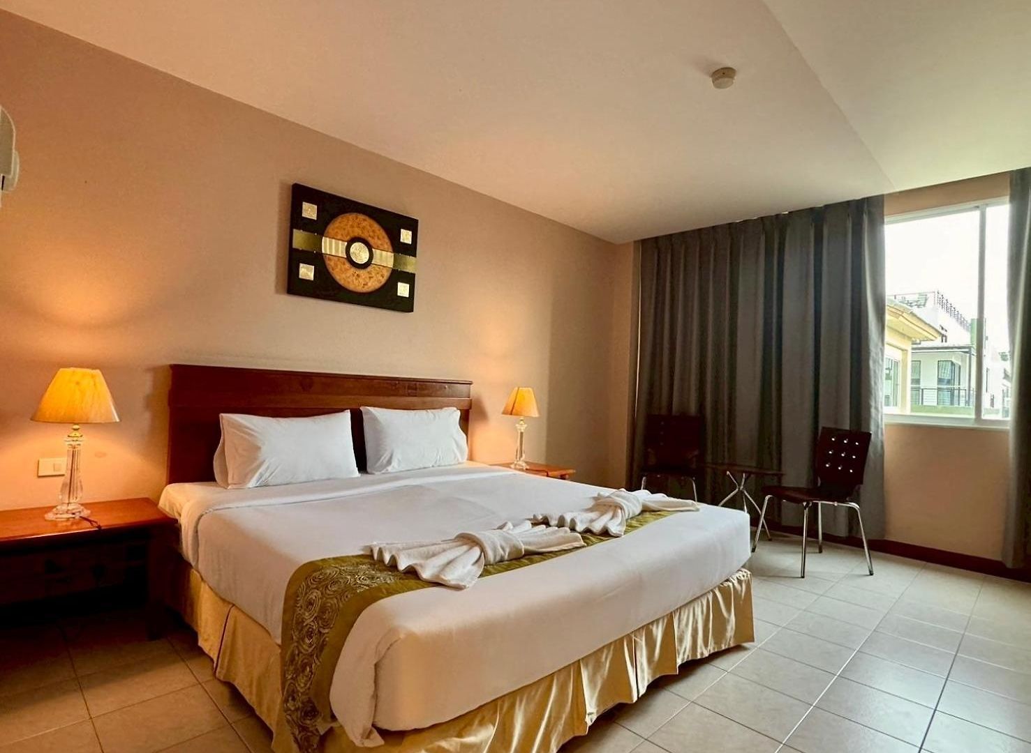โรงแรม คราวน์พัทยาบีชโฮเทล Pattaya