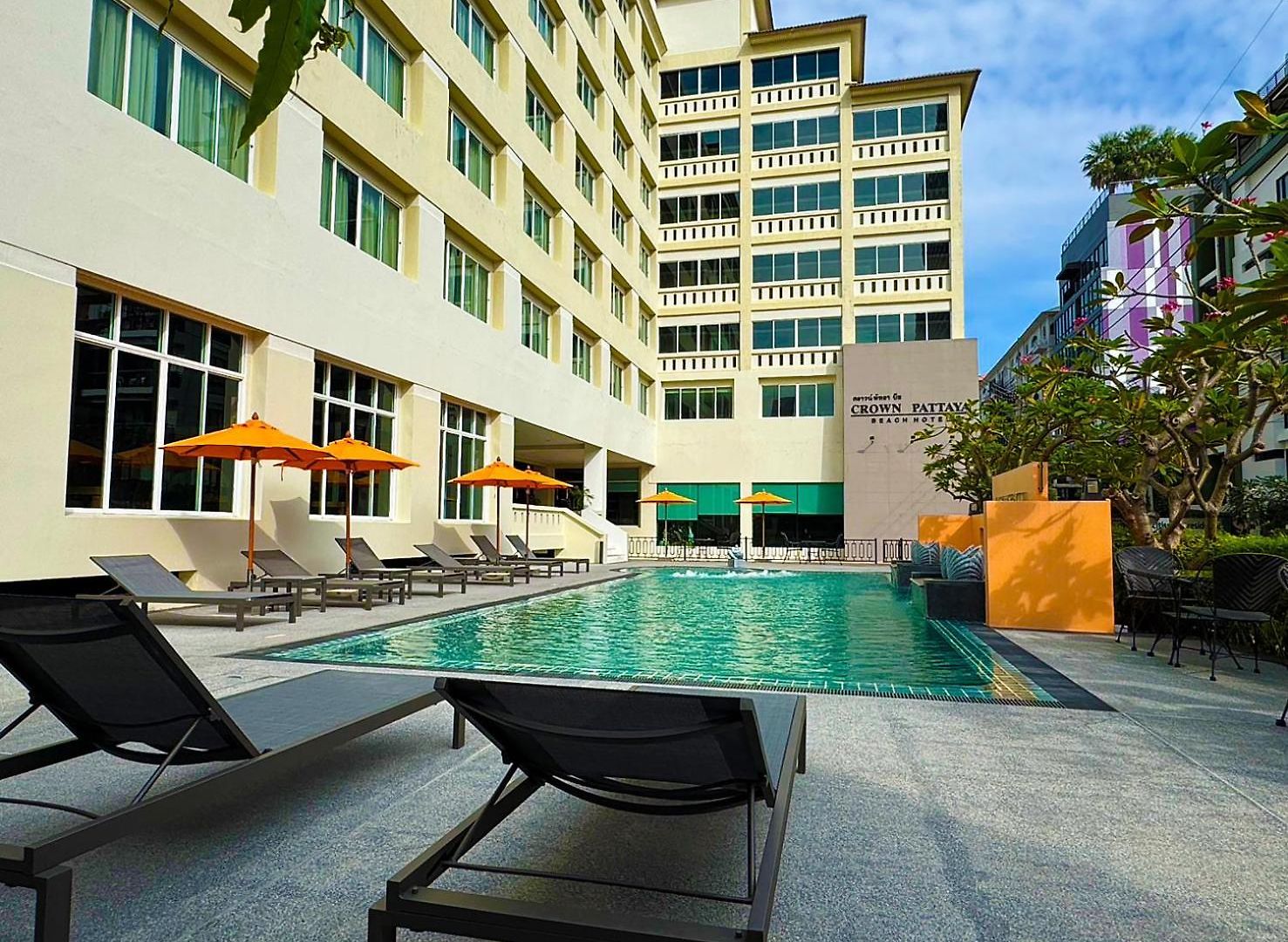 คราวน์พัทยาบีชโฮเทล โรงแรม