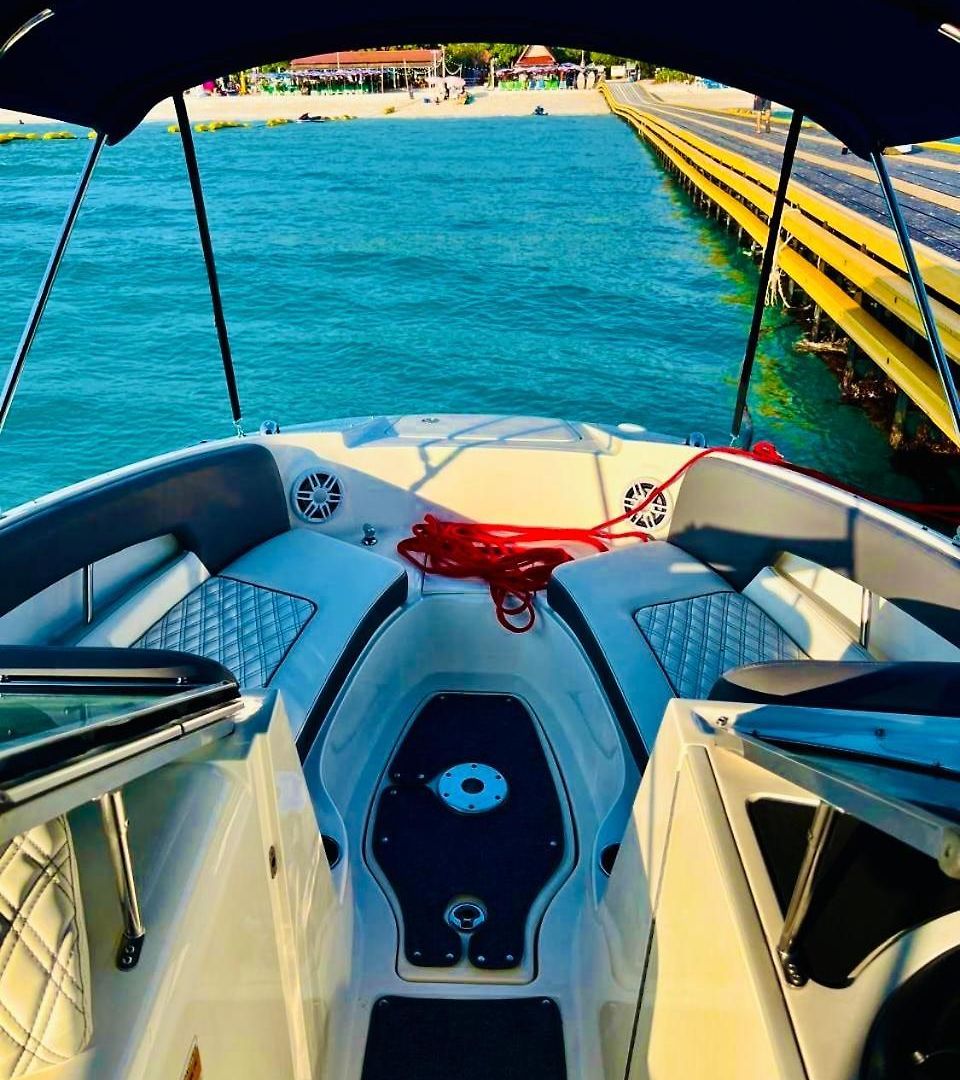 частная яхта и эксклюзивные приватные туры по островам в паттайе โบเทล Pattaya