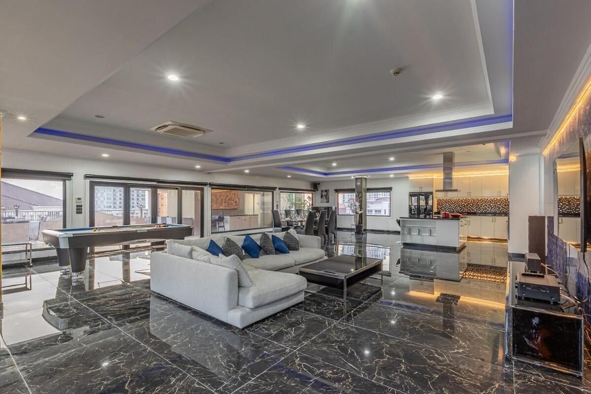 Pratumnak Penthouse X Monthstayz Thailand อพาร์ทเม้น *