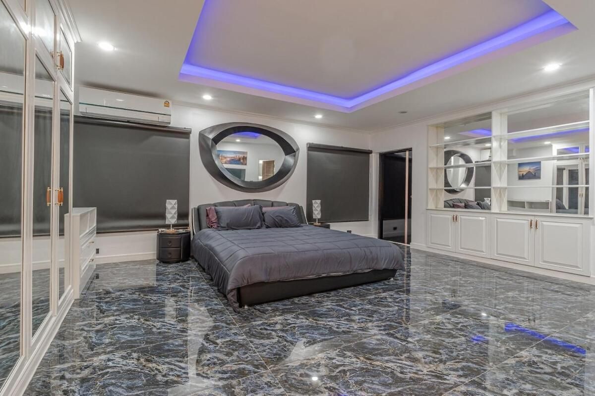 Pratumnak Penthouse X Monthstayz Thailand * Pattaya