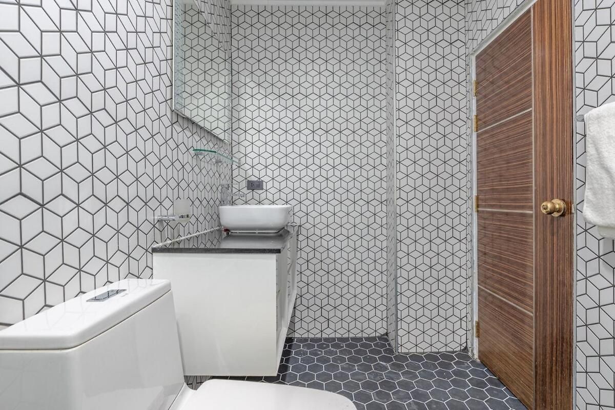 Pratumnak Penthouse X Monthstayz Thailand * Pattaya