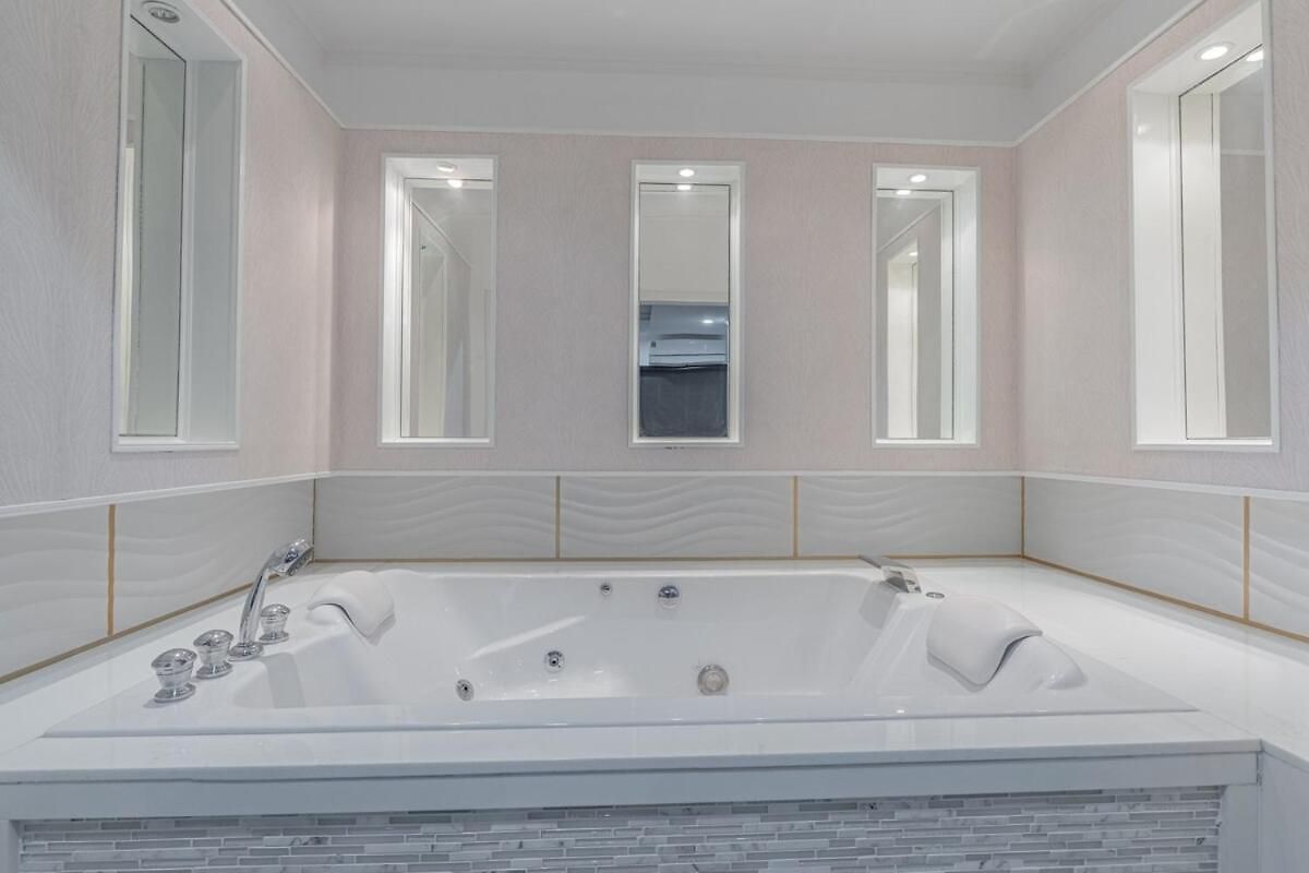 อพาร์ทเม้น Pratumnak Penthouse X Monthstayz Thailand *