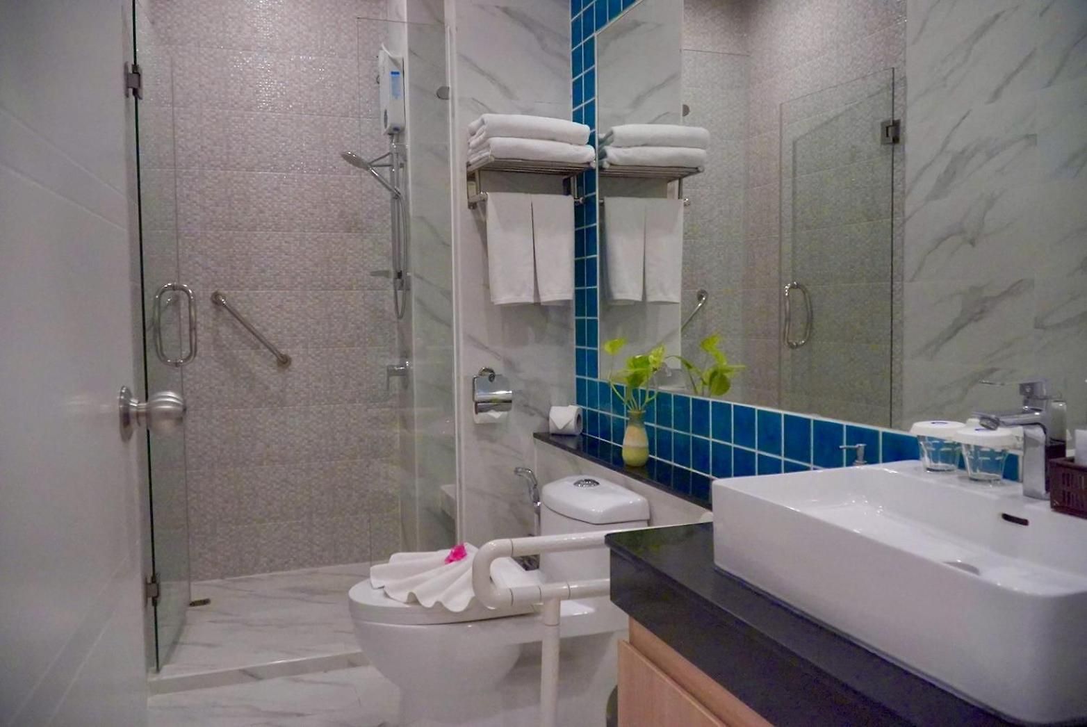 D Eco Wellness Center โรงแรม 5*