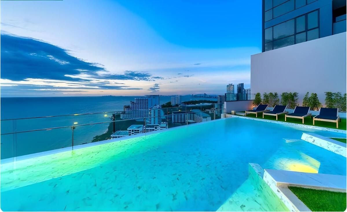 High Floor Beachfront 1 Bedroom With Scenic View อพาร์ทเม้น Pattaya