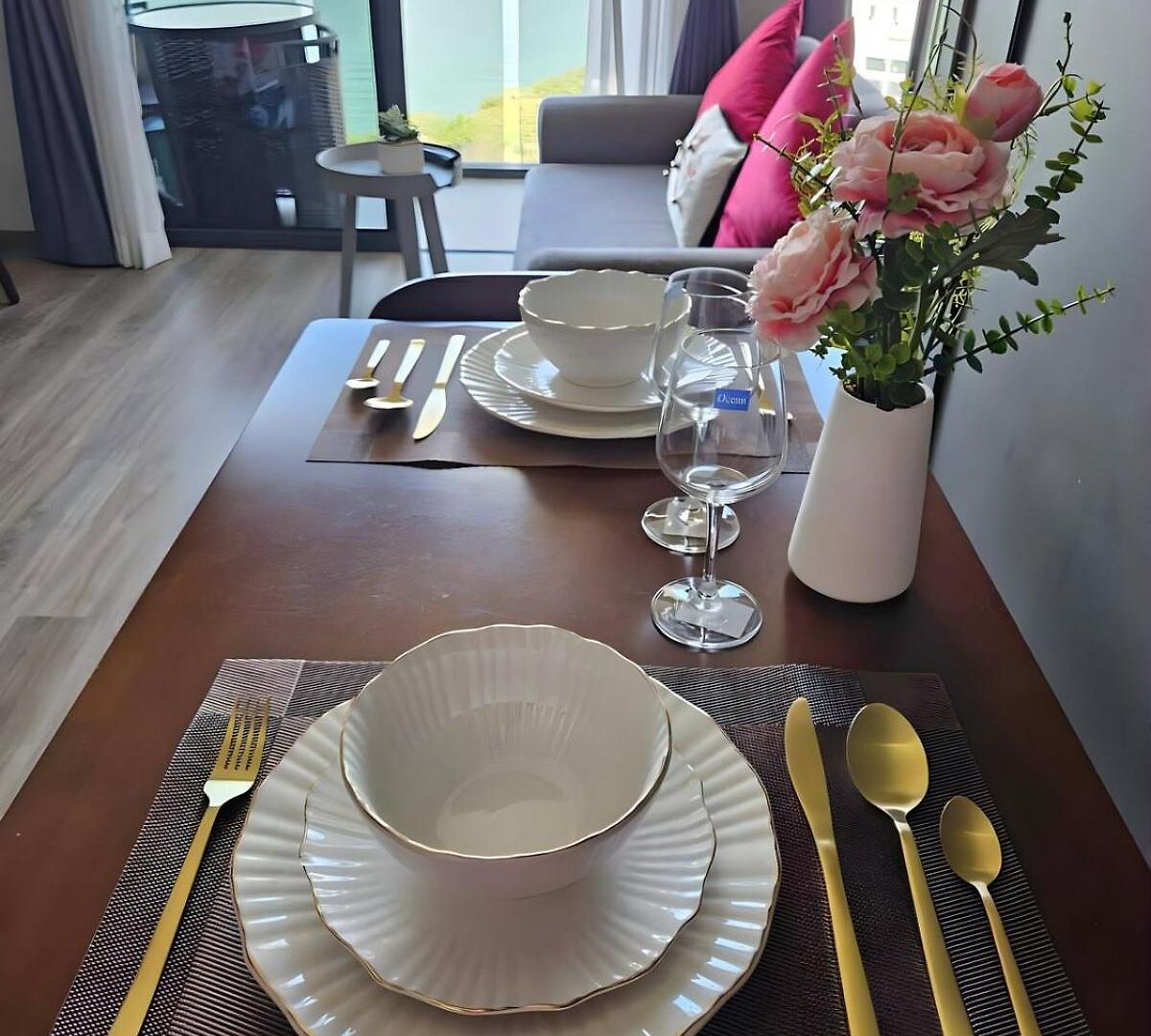 High Floor Beachfront 1 Bedroom With Scenic View อพาร์ทเม้น Pattaya