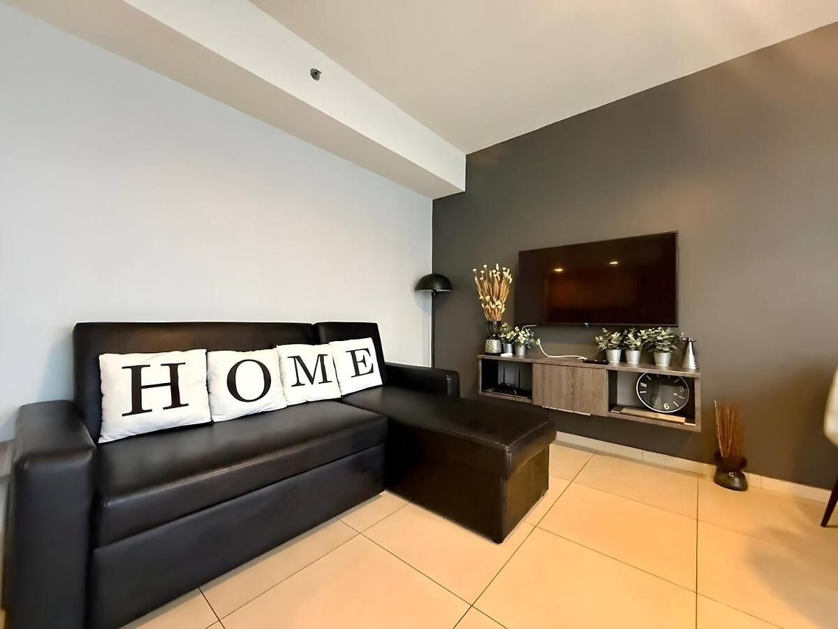 Spacious 2 Bedroom Corner Unit Near Walking Street อพาร์ทเม้น *