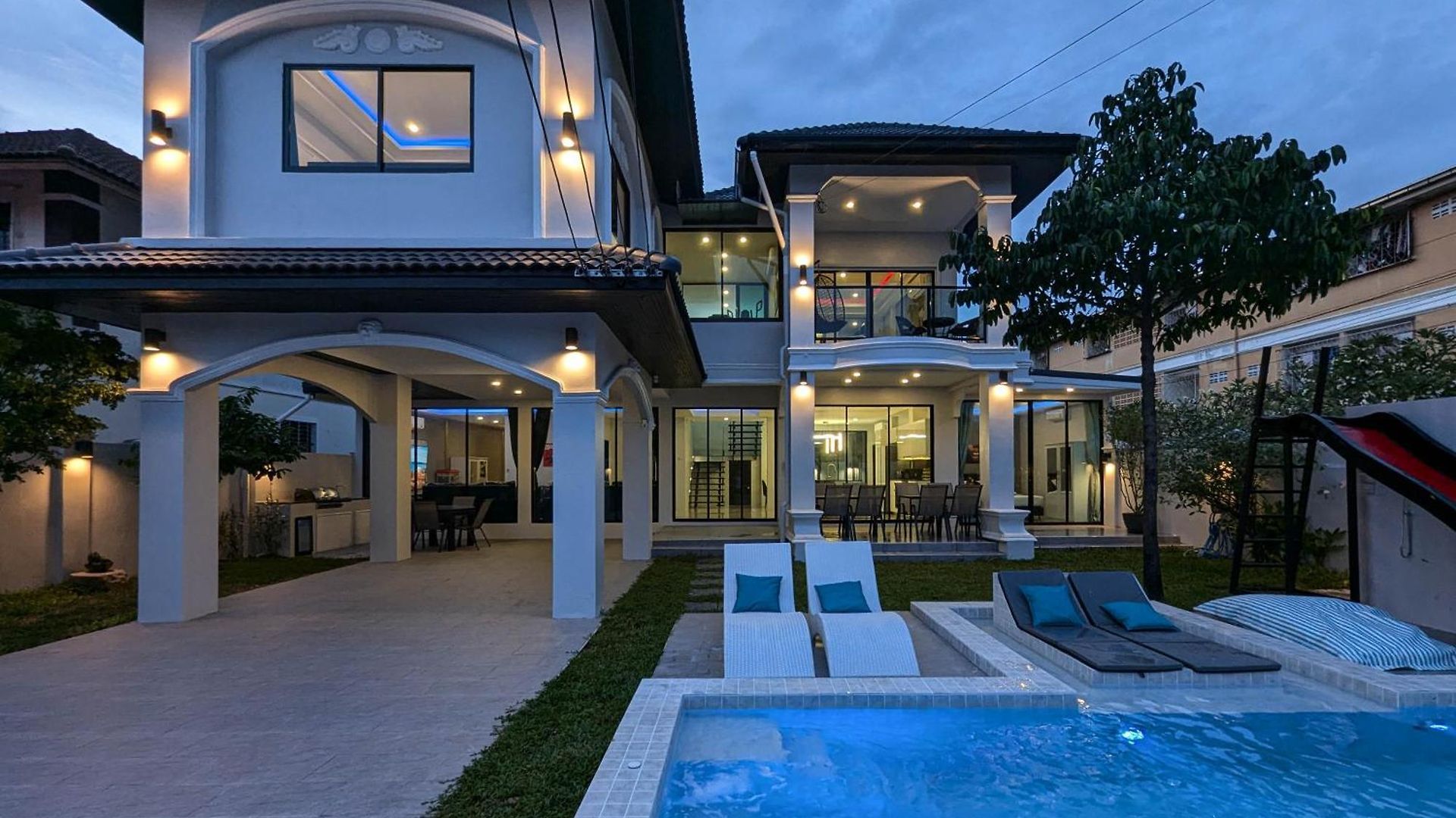 Villa Bella 2 - 7 Bedroom Luxury Pool - 14min To Walking Street Pattaya