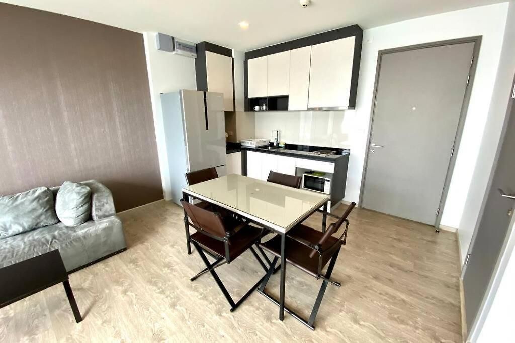 Sea View 2 Bed High Floor *