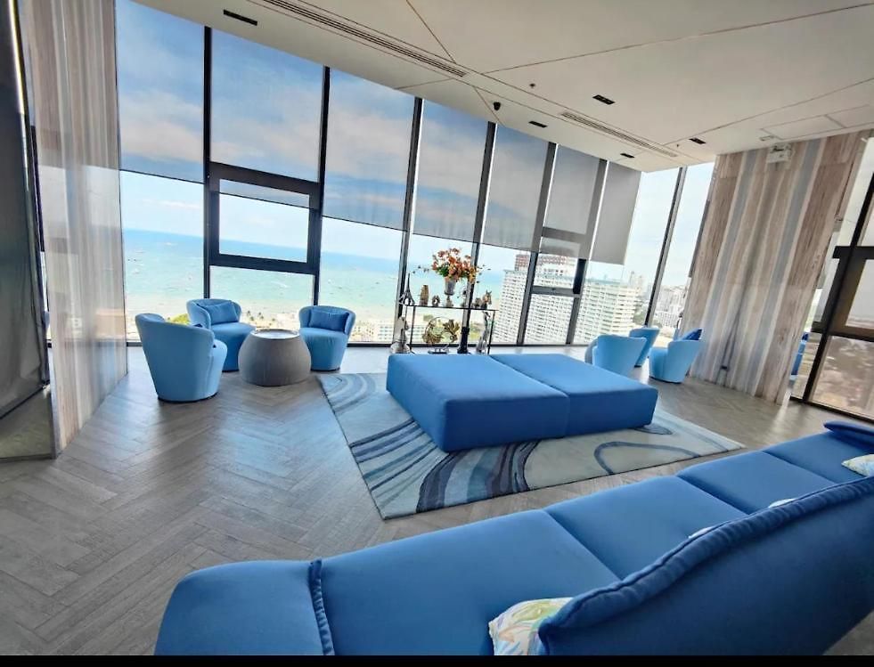 อพาร์ทเม้น Sea View 2 Bed High Floor