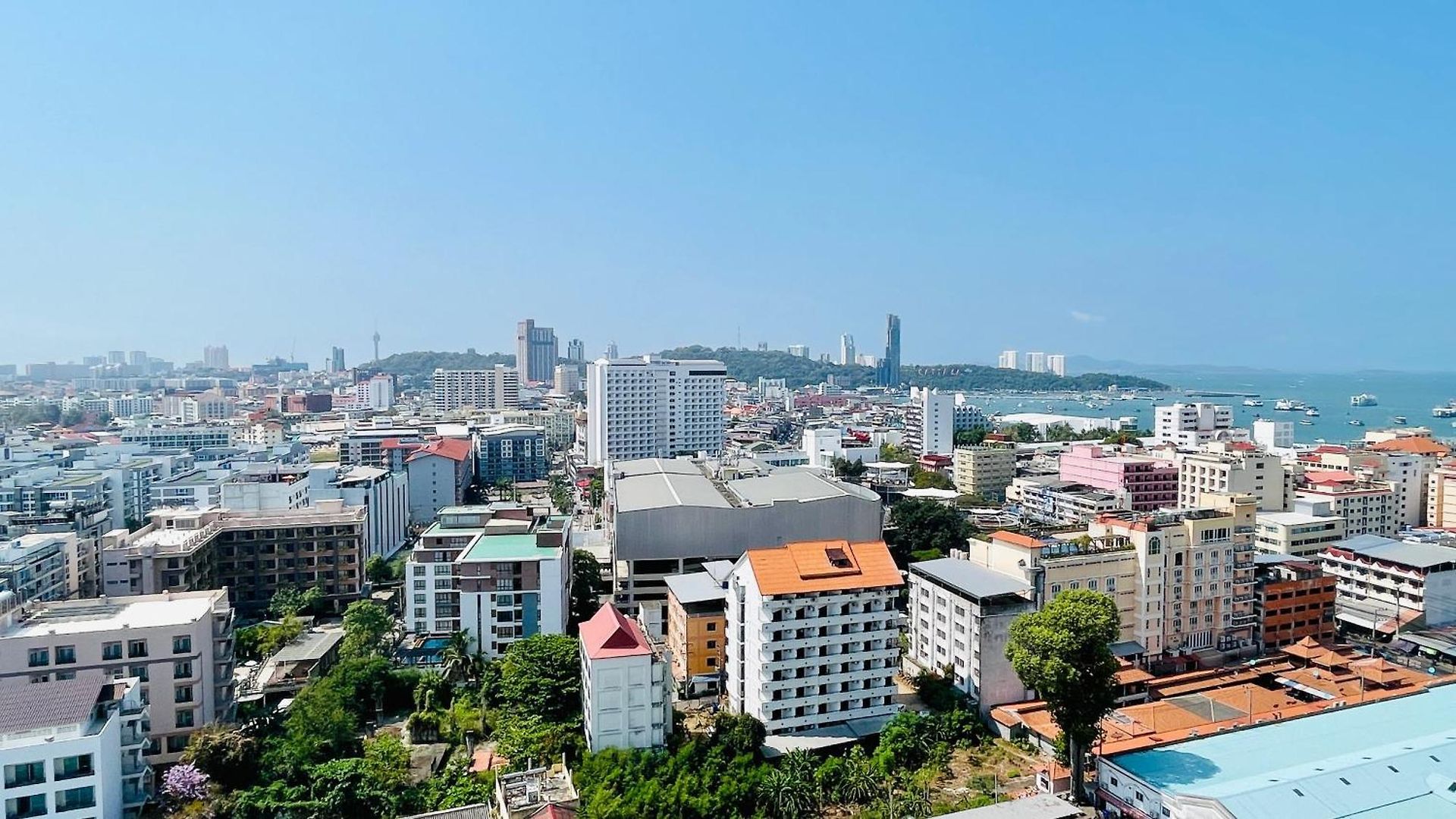 The Base 343 By Numam Pattaya