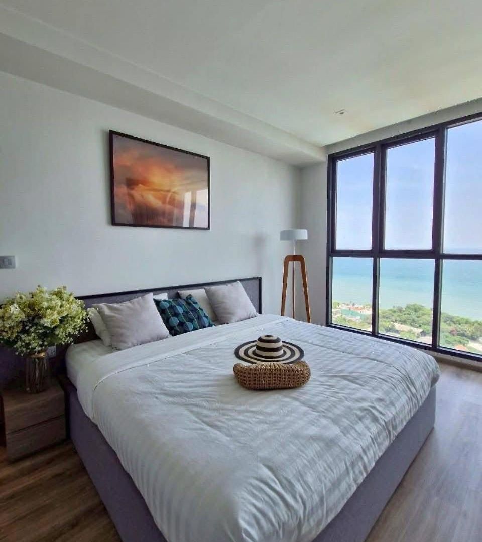 Sea View Amazing 2 Bed Room-mesmerizing Views *