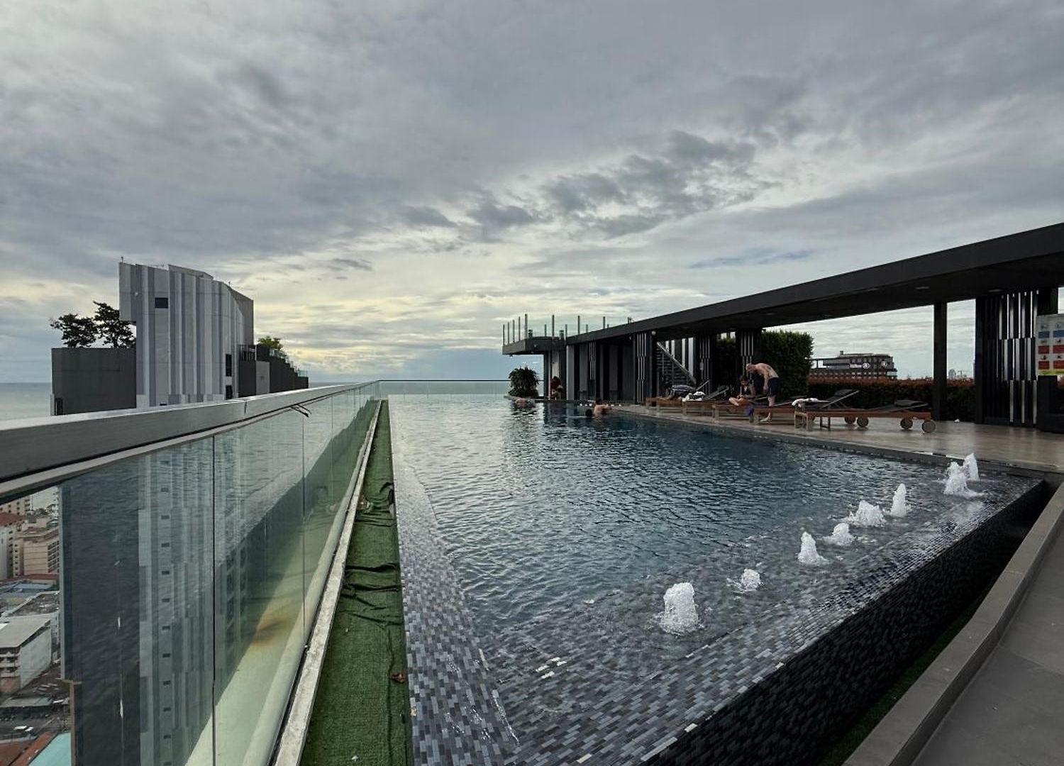 Pattyay The Base Ab * Pattaya