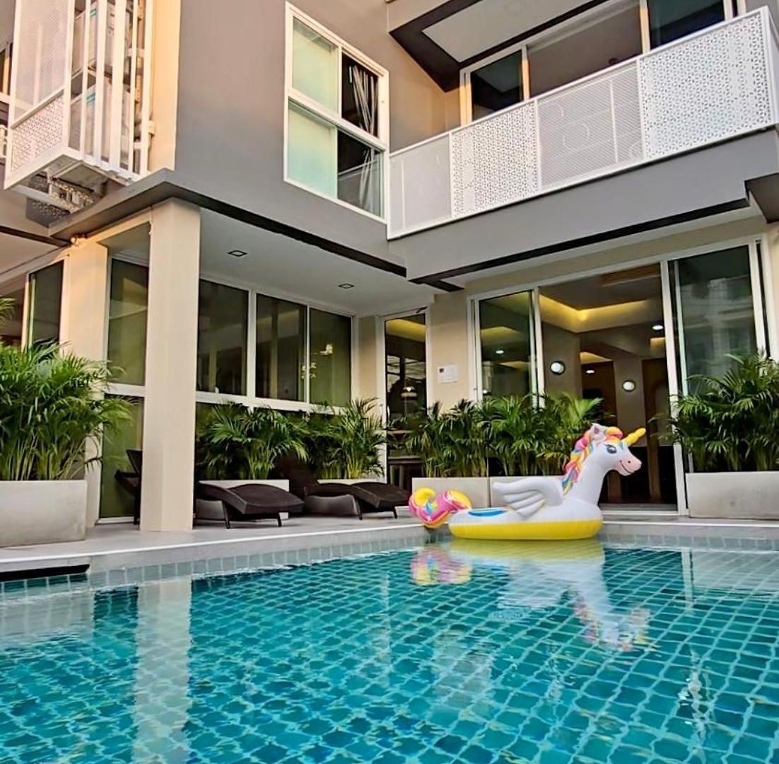 Charm At Pratumnak 3*
