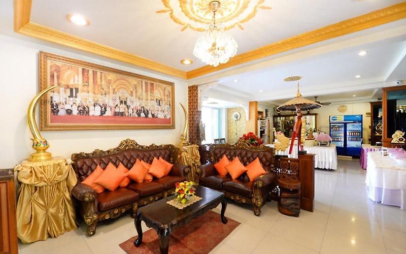 The Sun & โรงแรม Pattaya