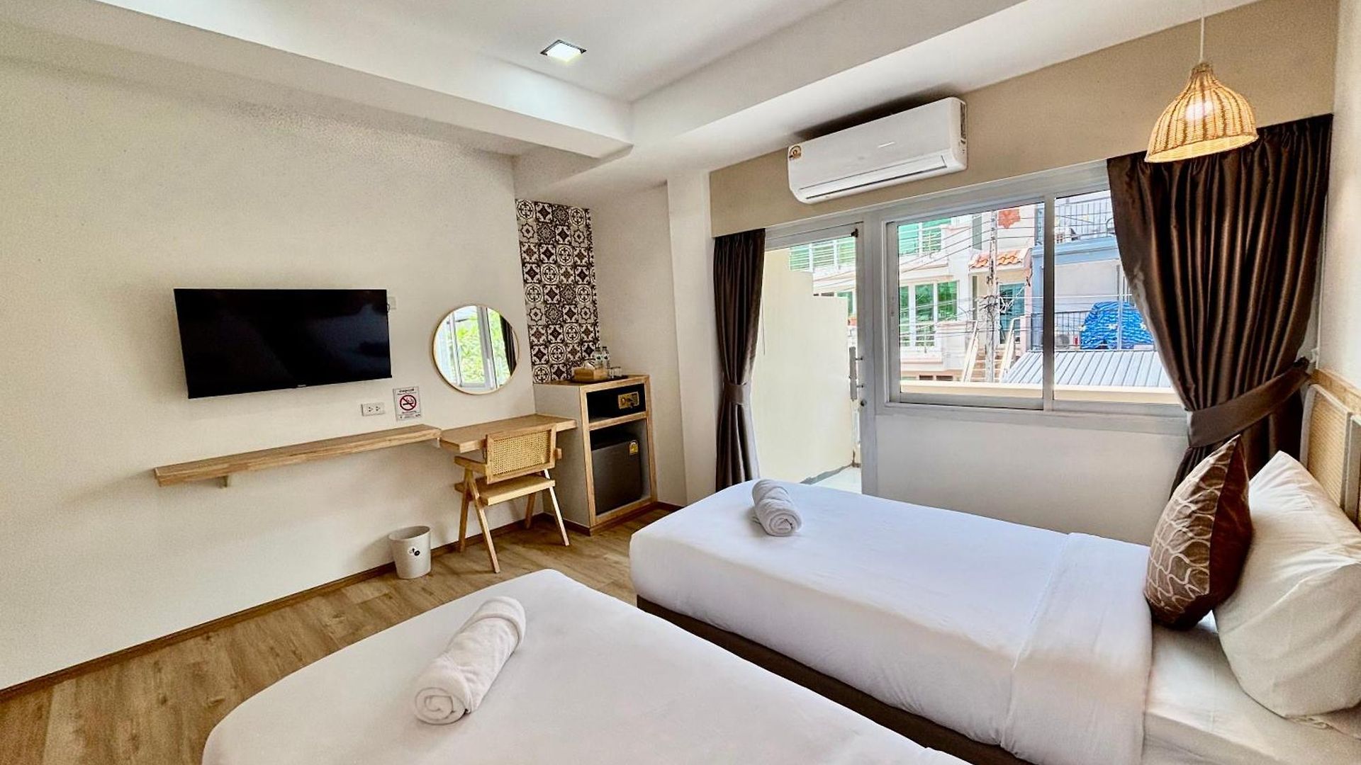 Charm At Pratumnak โรงแรม Pattaya
