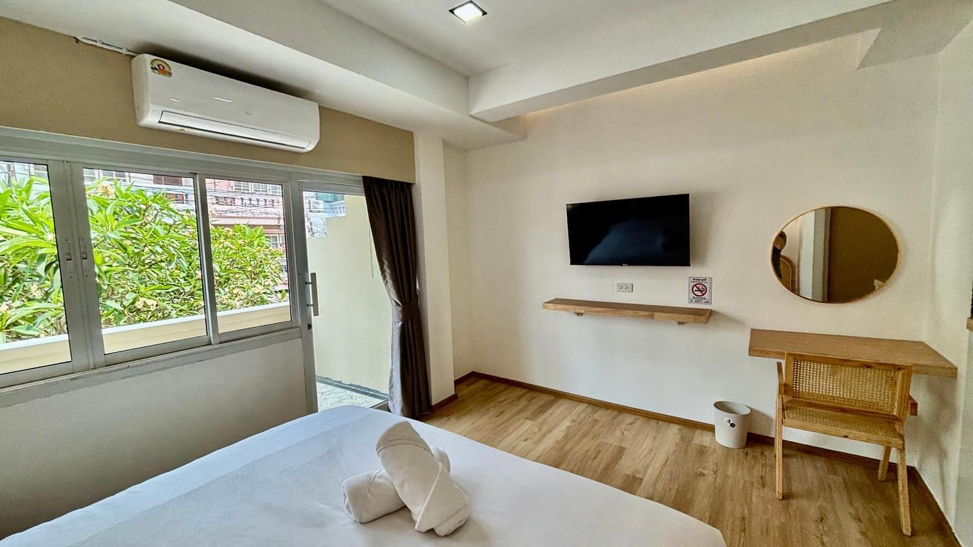 Charm At Pratumnak Pattaya