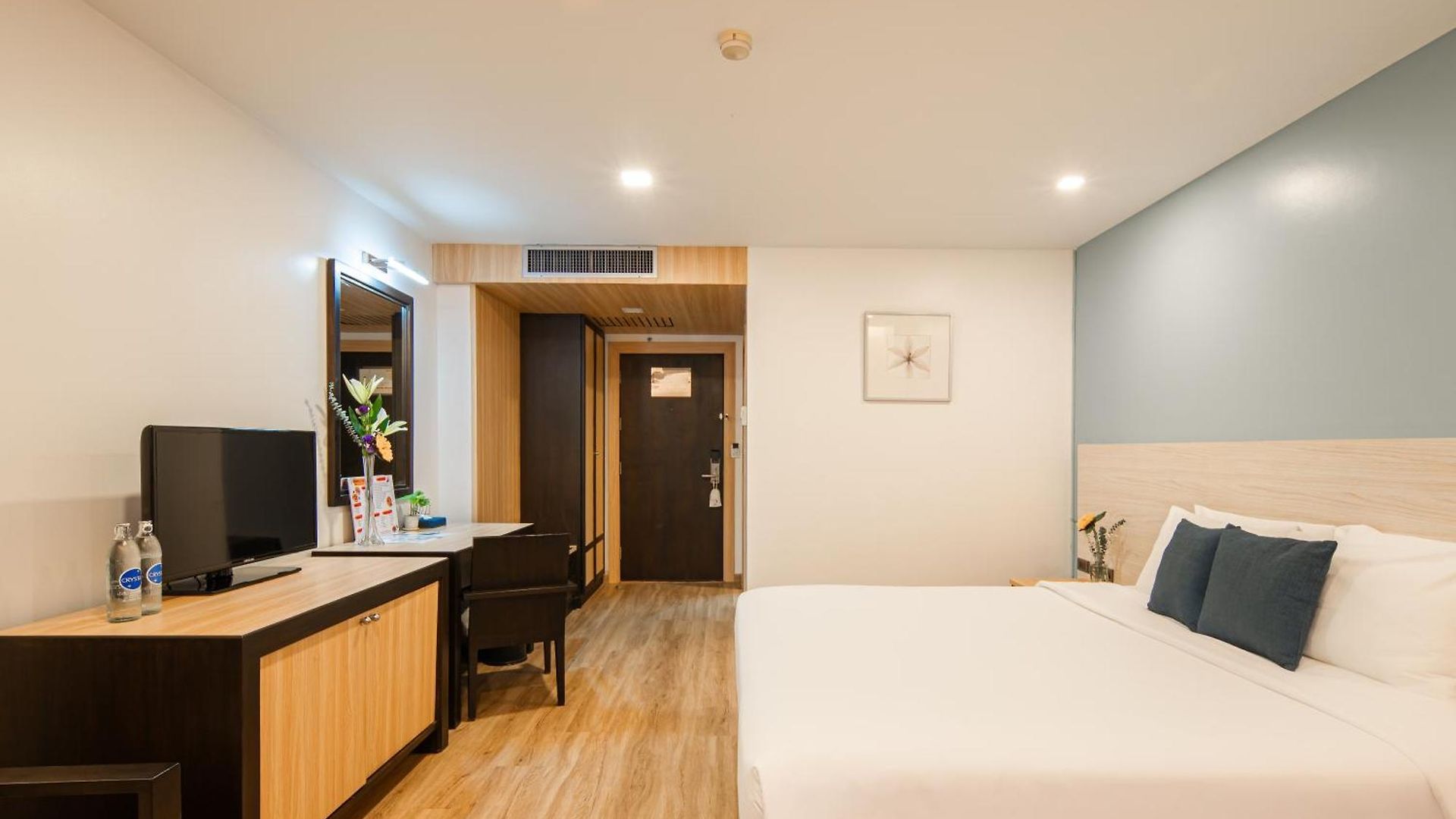 โรงแรม Sunbeam 4*