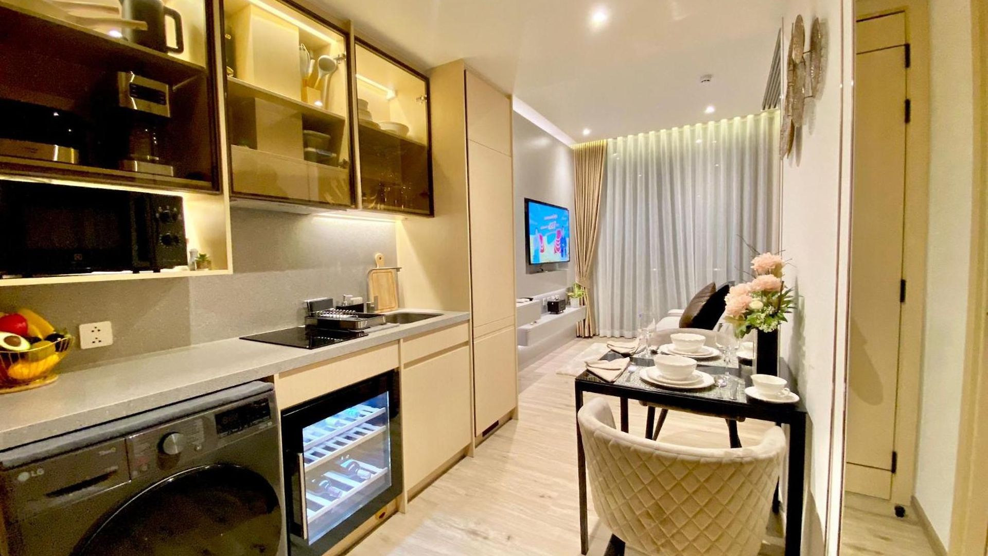 Arom Wongamat Pattaya