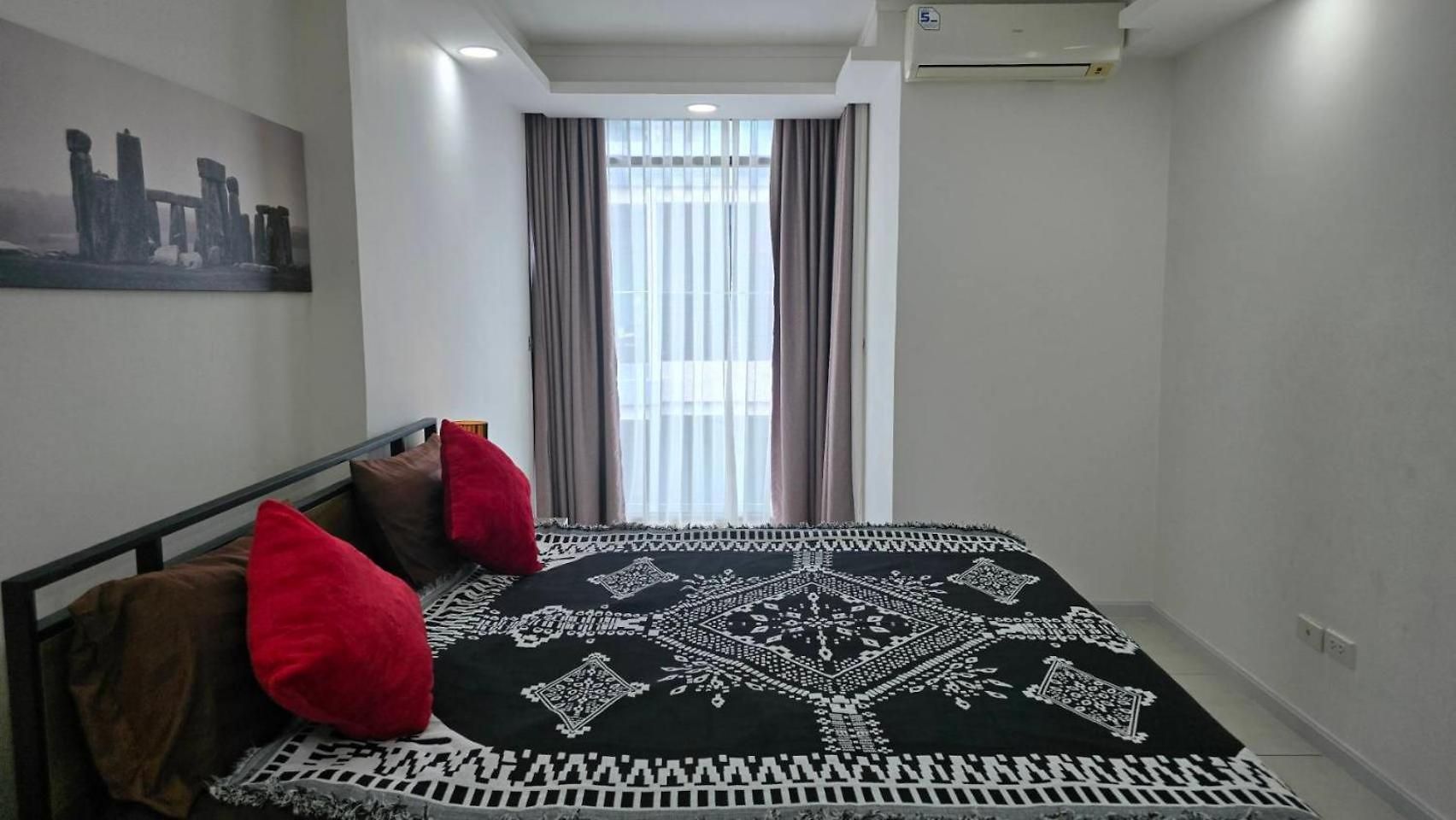 อพาร์ทเม้น Tropical Garden A 1bedroom *