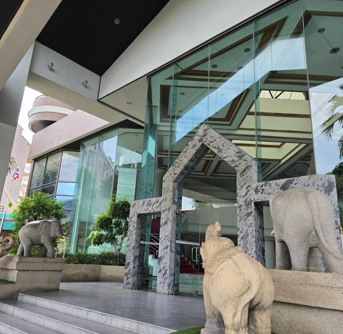 โรงแรม First Pacific Cirrus Pattaya