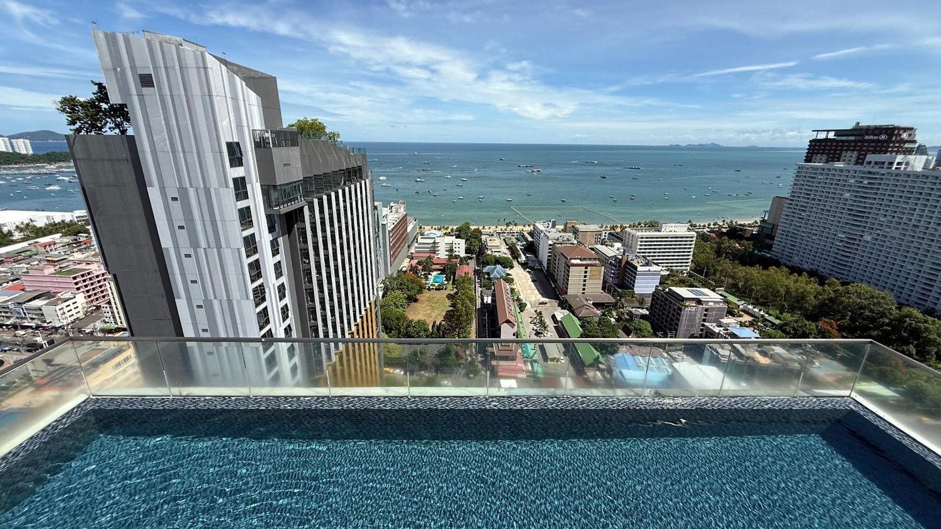 Pattyay The Base Ab Apartment Pattaya