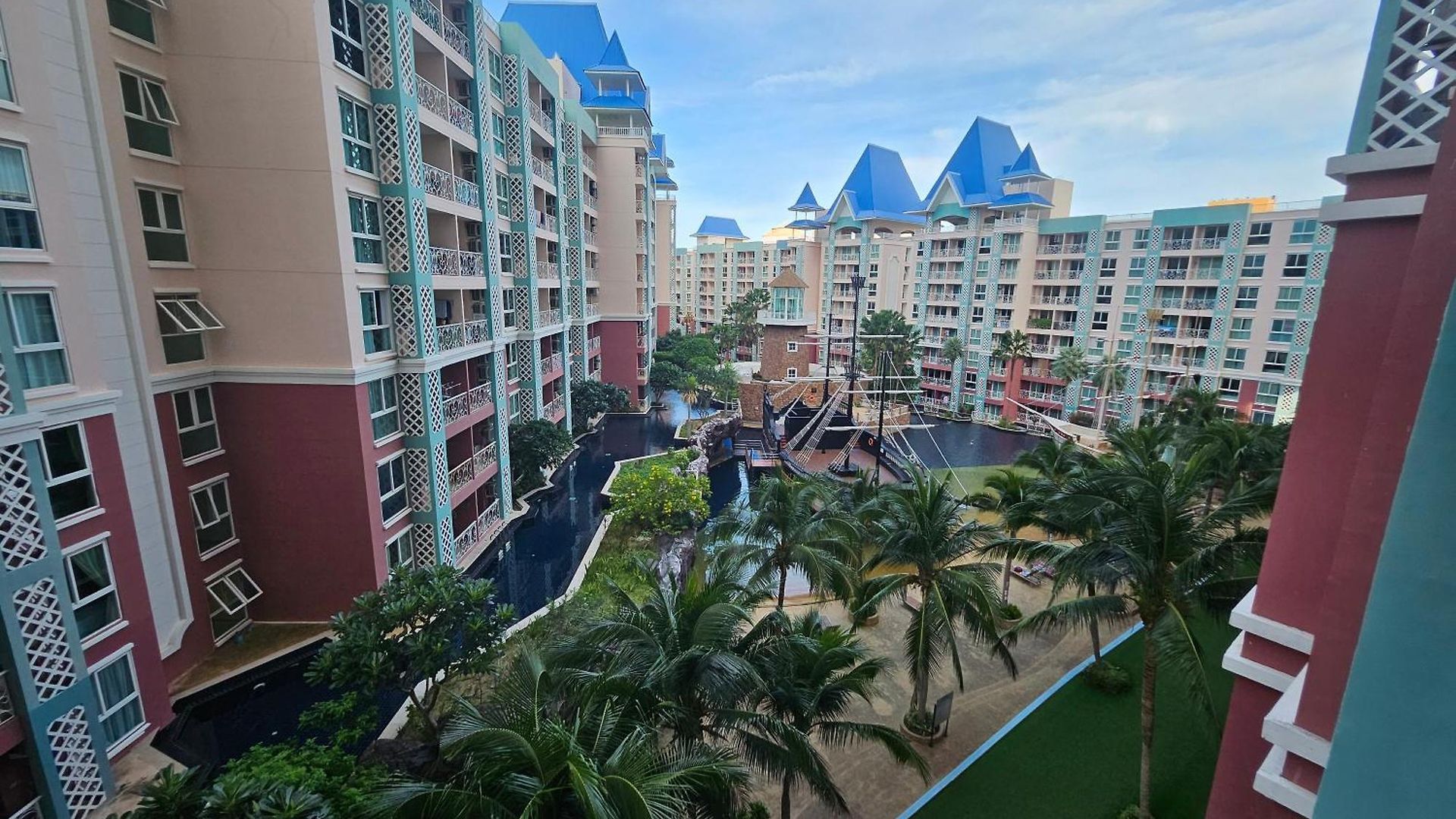 Stunning 1bdr In Fairytale Water Park Grande Caribbean Apartment
