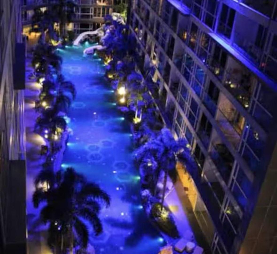 Large Deluxe Condo, Centara Azure Residence,