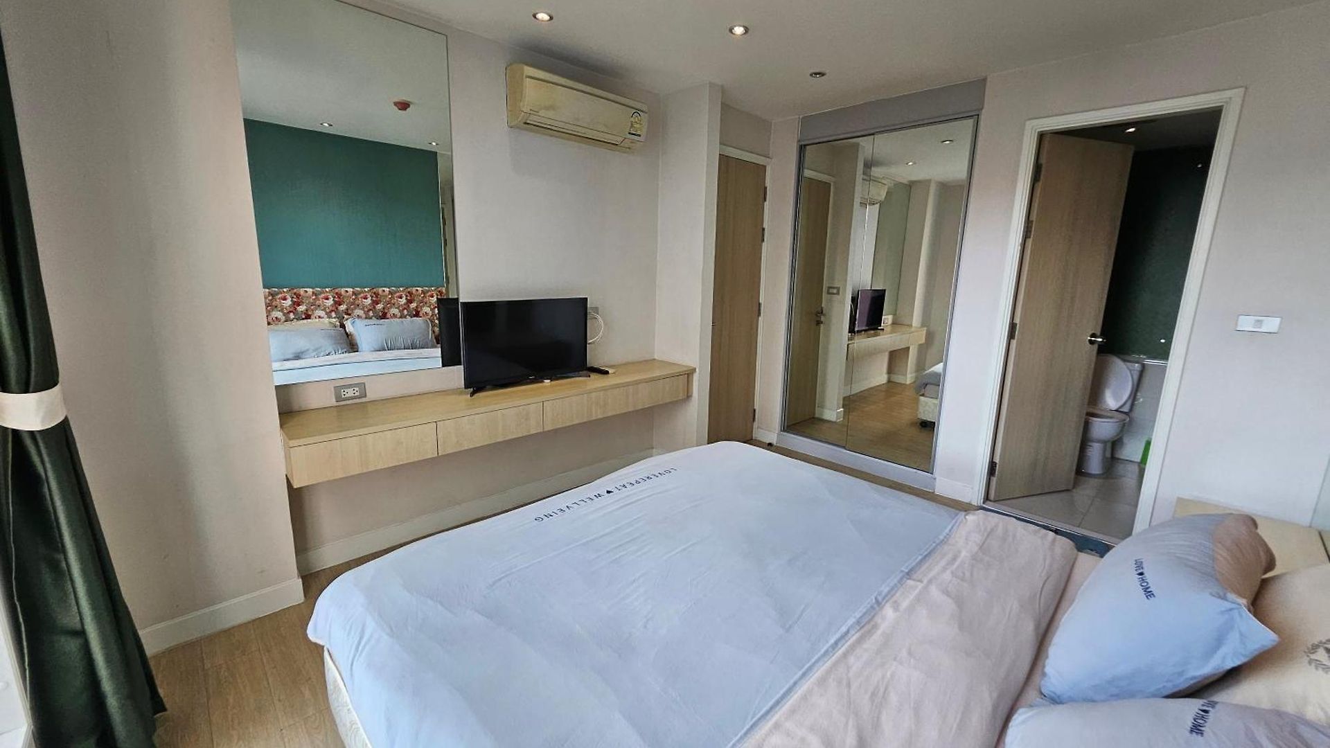Apartment Stunning 1bdr In Fairytale Water Park Grande Caribbean Pattaya
