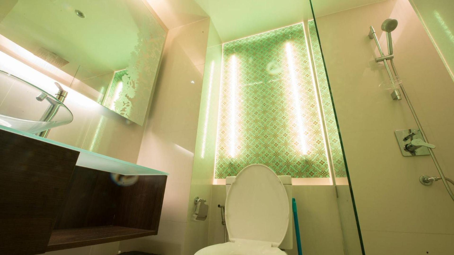 Stunning 1bdr In Fairytale Water Park Grande Caribbean Apartment Pattaya