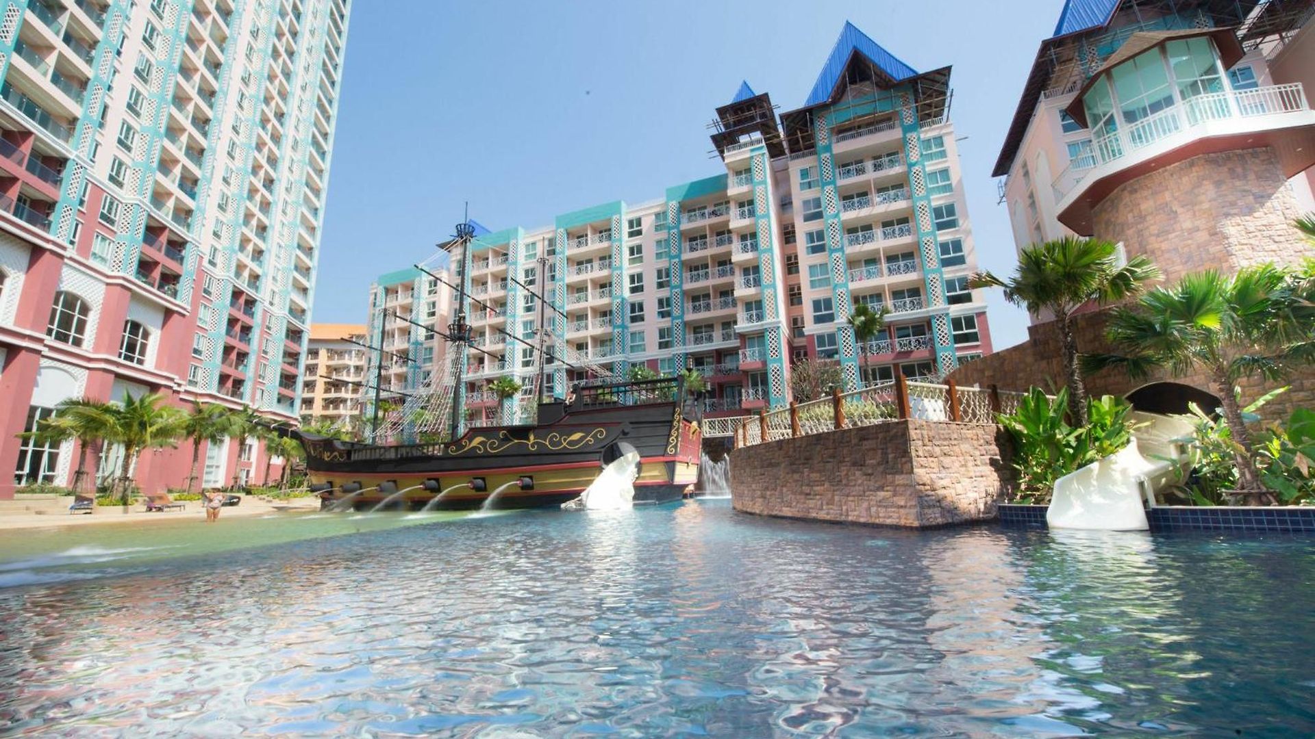 Stunning 1bdr In Fairytale Water Park Grande Caribbean Apartment