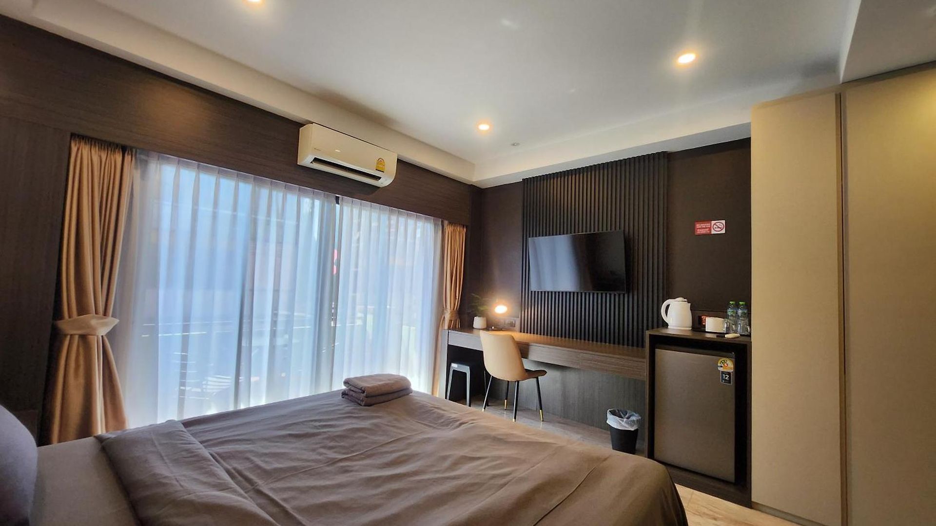 โรงแรม Max Pattaya