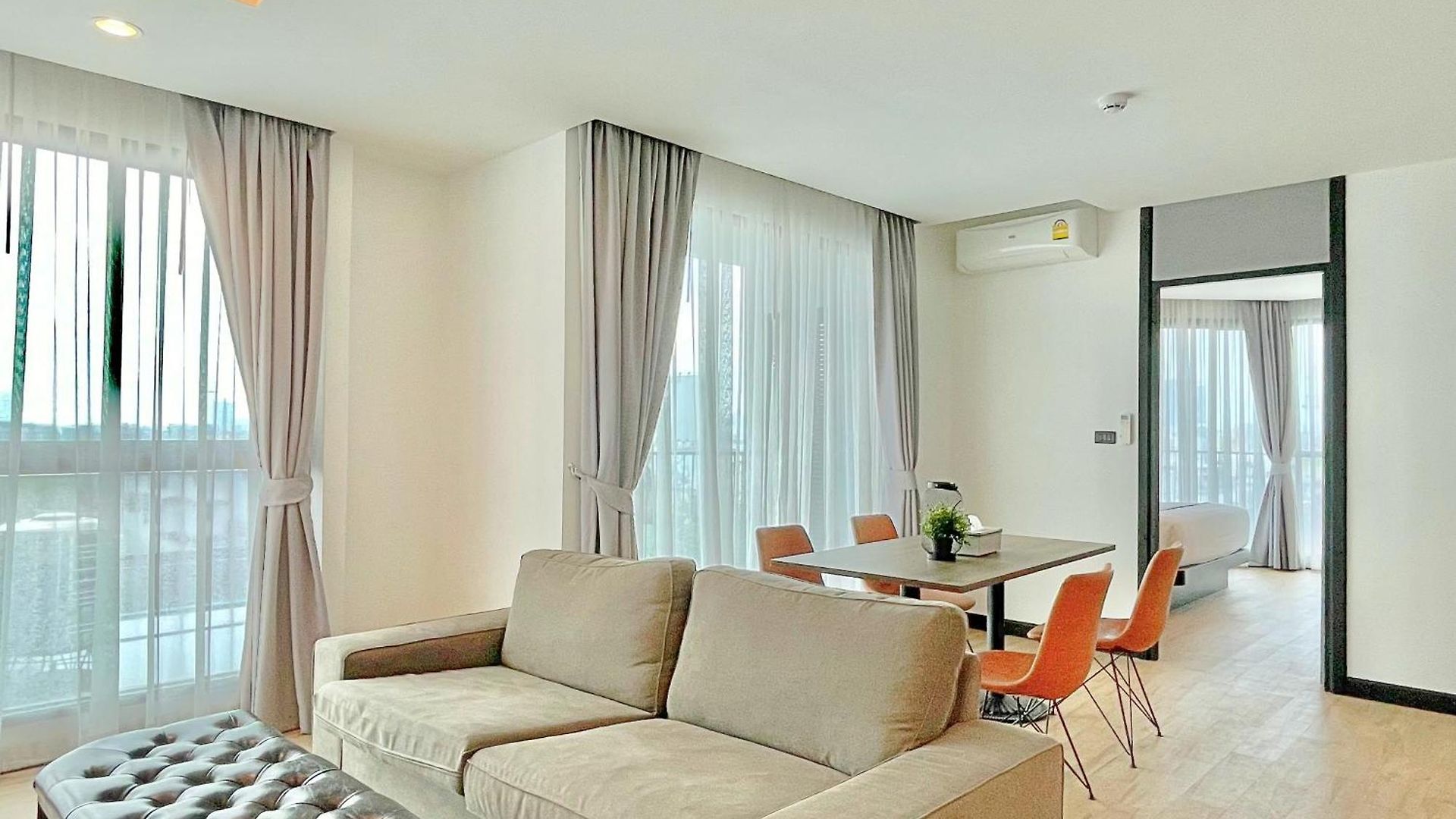 โรงแรม Chezzotel