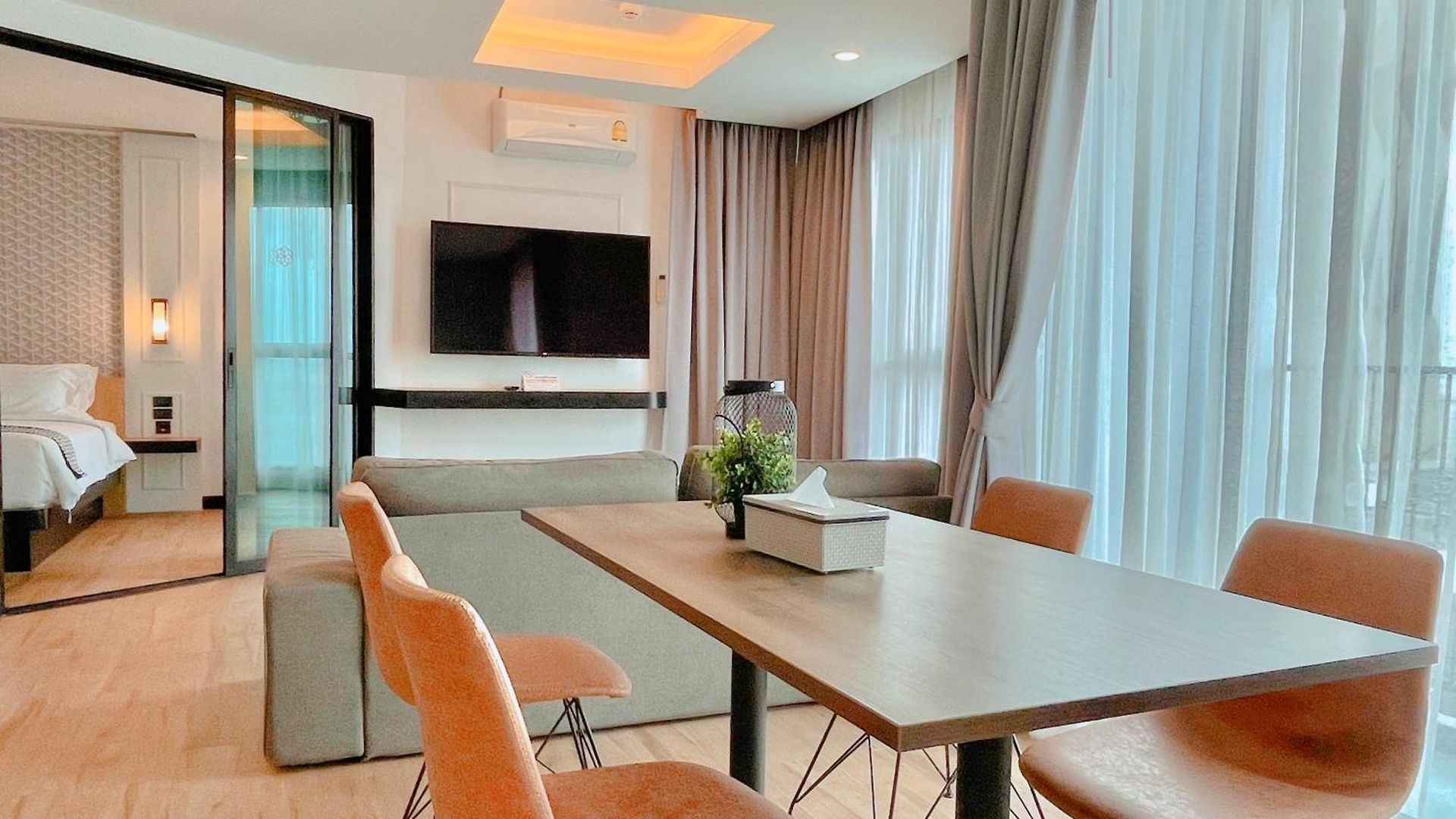 โรงแรม Chezzotel Pattaya