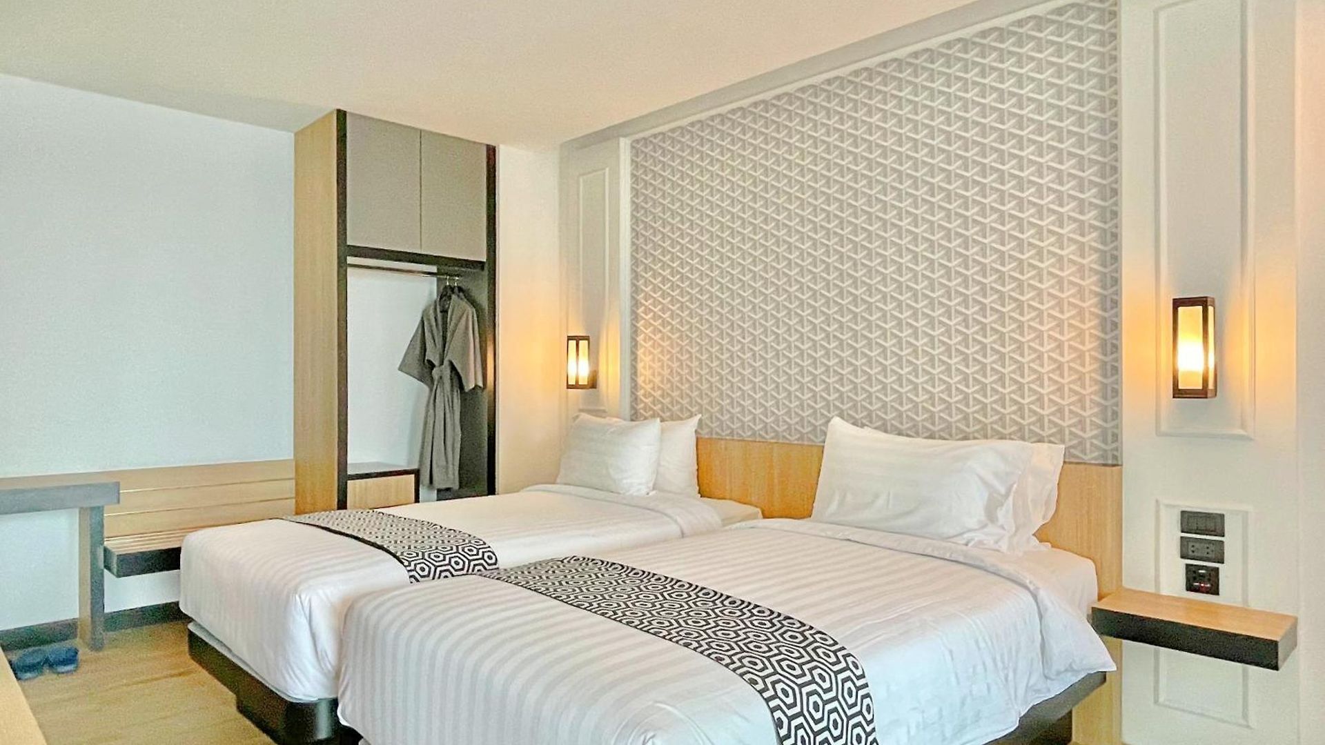 Chezzotel Pattaya