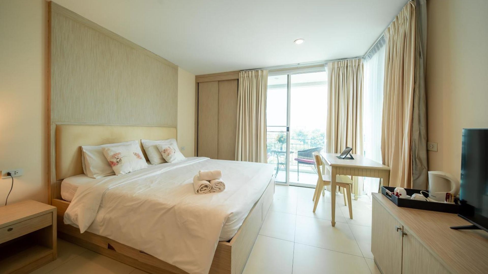 Shamrock โรงแรม