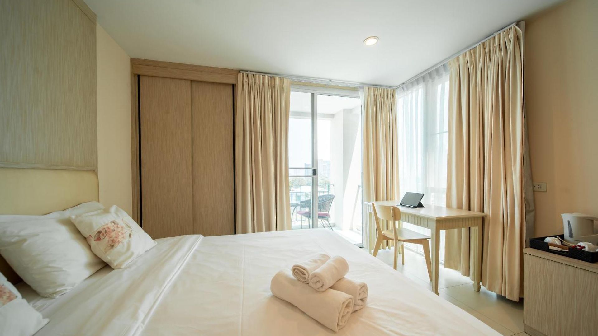 Shamrock โรงแรม