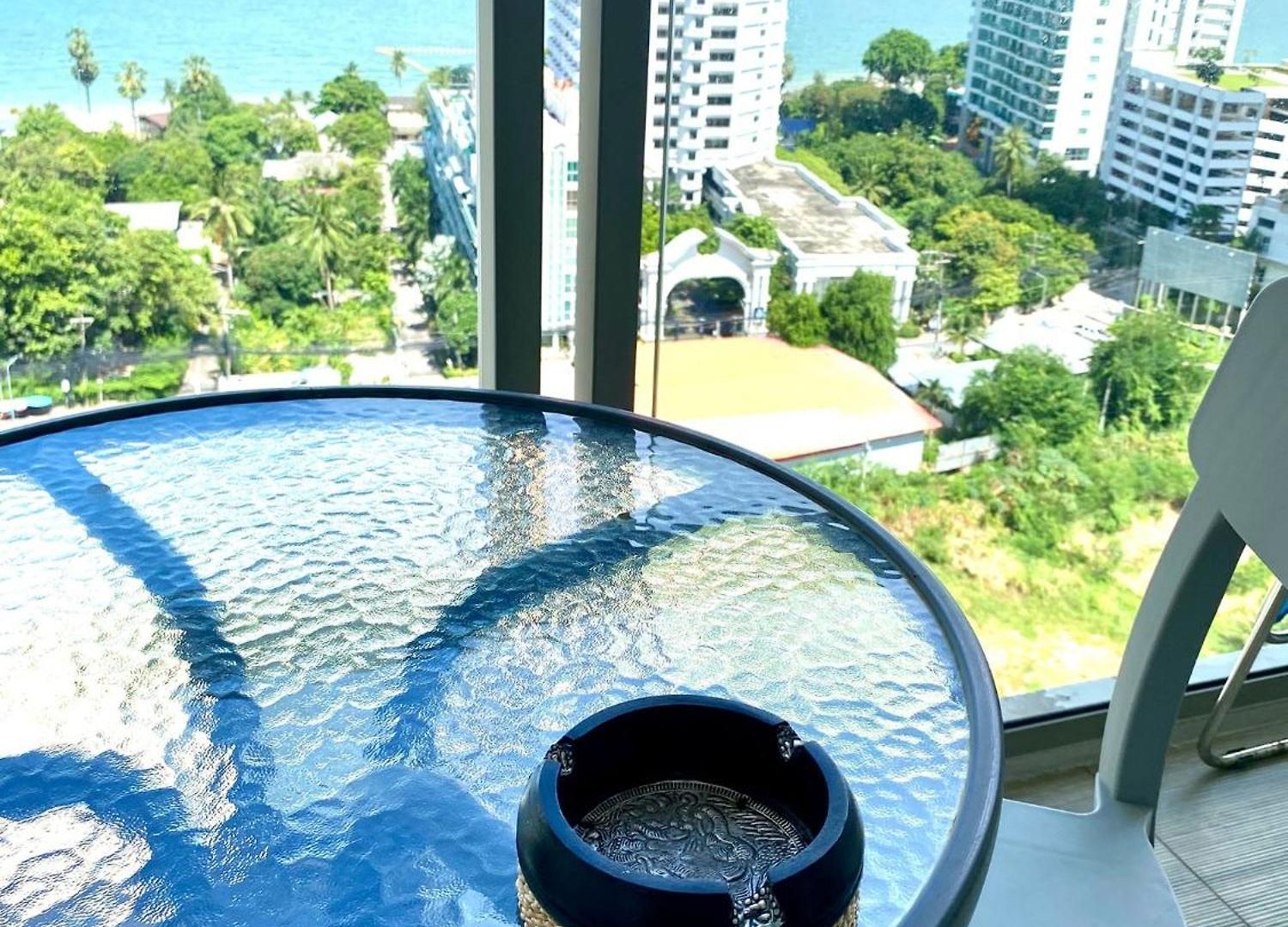 อพาร์ทเม้น Riviera Wongamat Pattaya